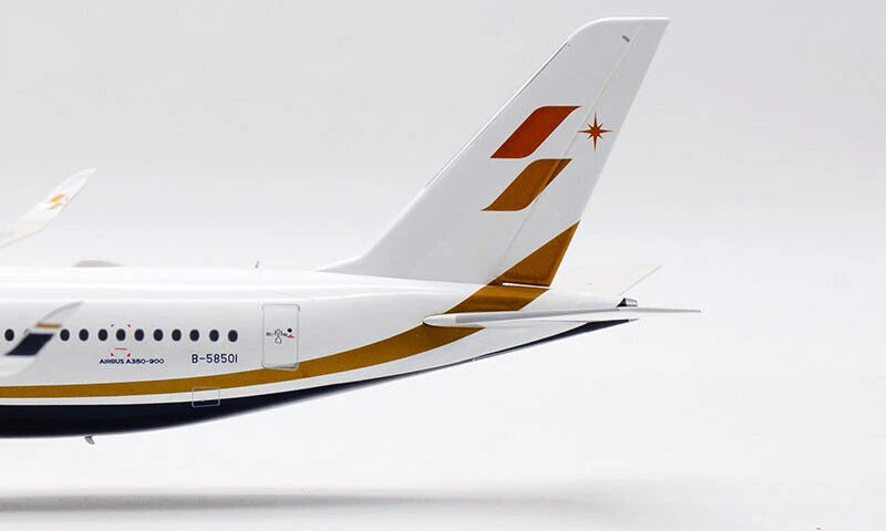 AVIATION 200 A350-900 STARLUX AIRLINES REG: B-58501